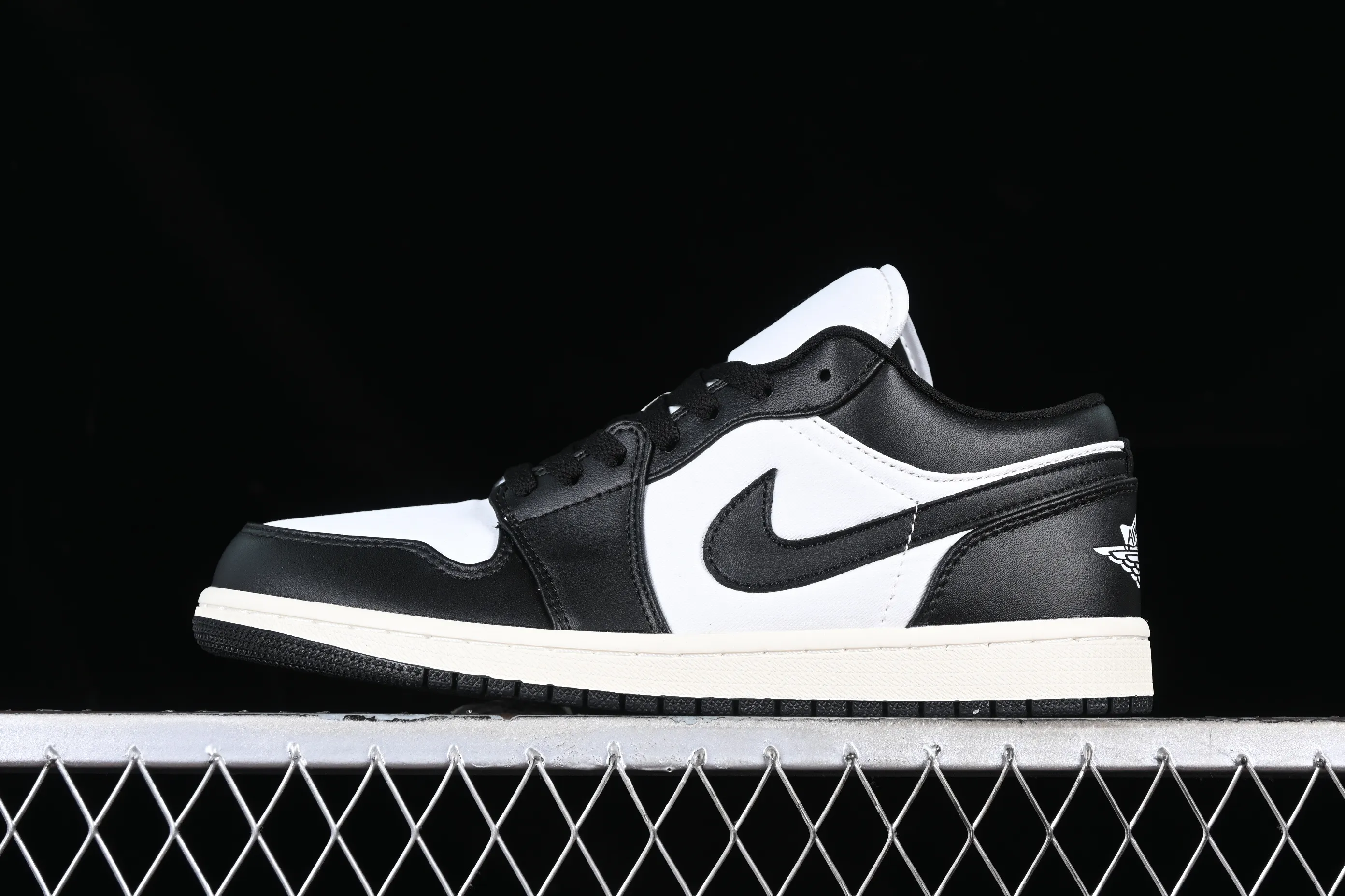 All categories Air Jordan Jordan series basketball shoes Air Jordan 1 Low Z version Air Jordan 1 Low "Vintage Panda" AJ1 Joe 1 black and white panda low-top cultural casual sneakers FB9893-101